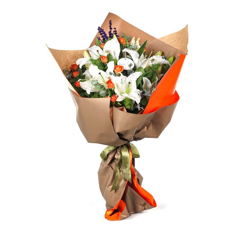 Dreamlike Lilies Bouquet